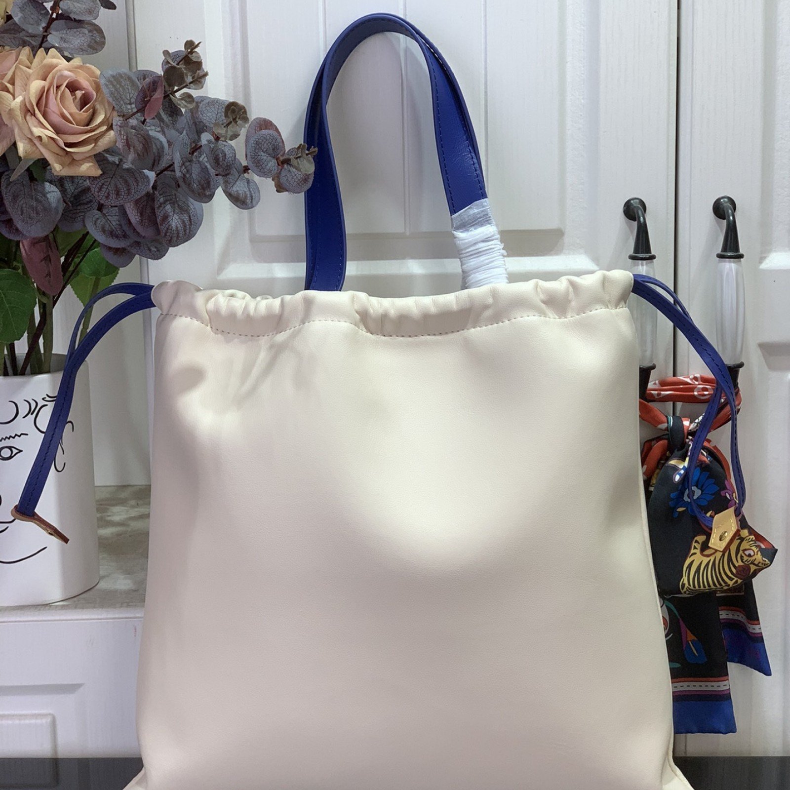 LV DUST BAG TOTE m15235