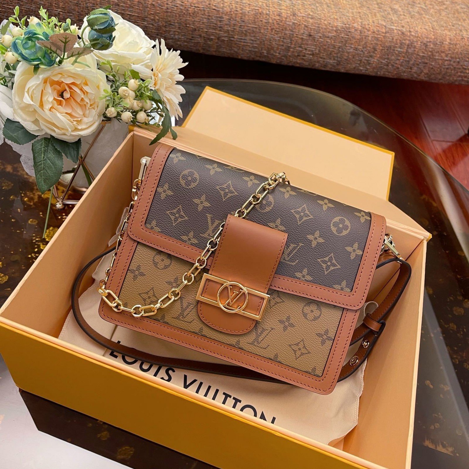 LV Dauphine 4106B1