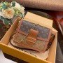 LV Dauphine 4106B1