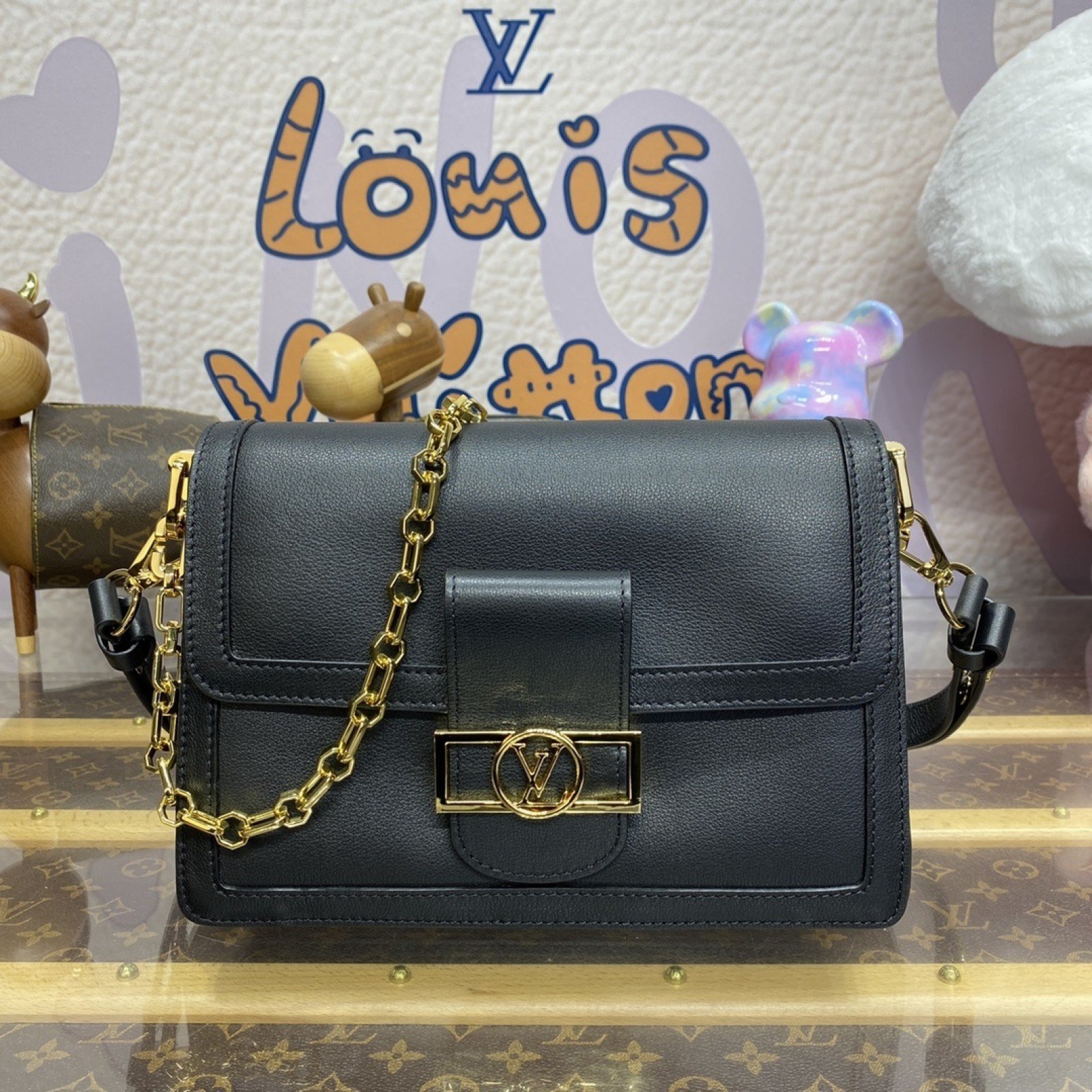 LV Dauphine 4106B1