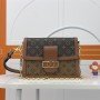 LV Dauphine 4106B1
