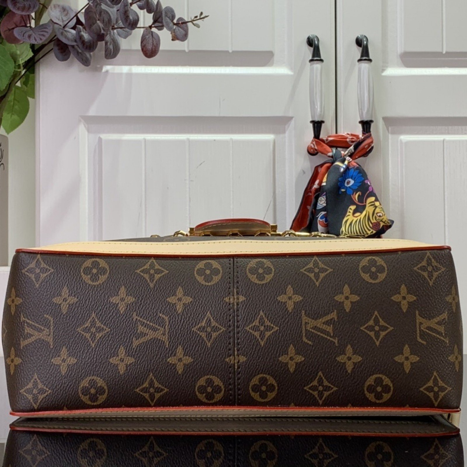 LV Dauphine Soft M47149