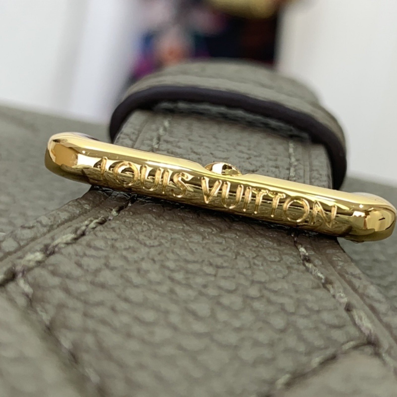LV Diane m15049