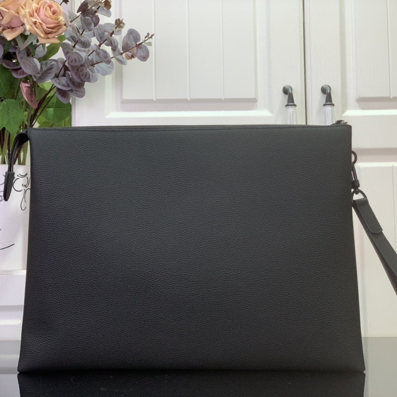 LV Duo Pouch m25943
