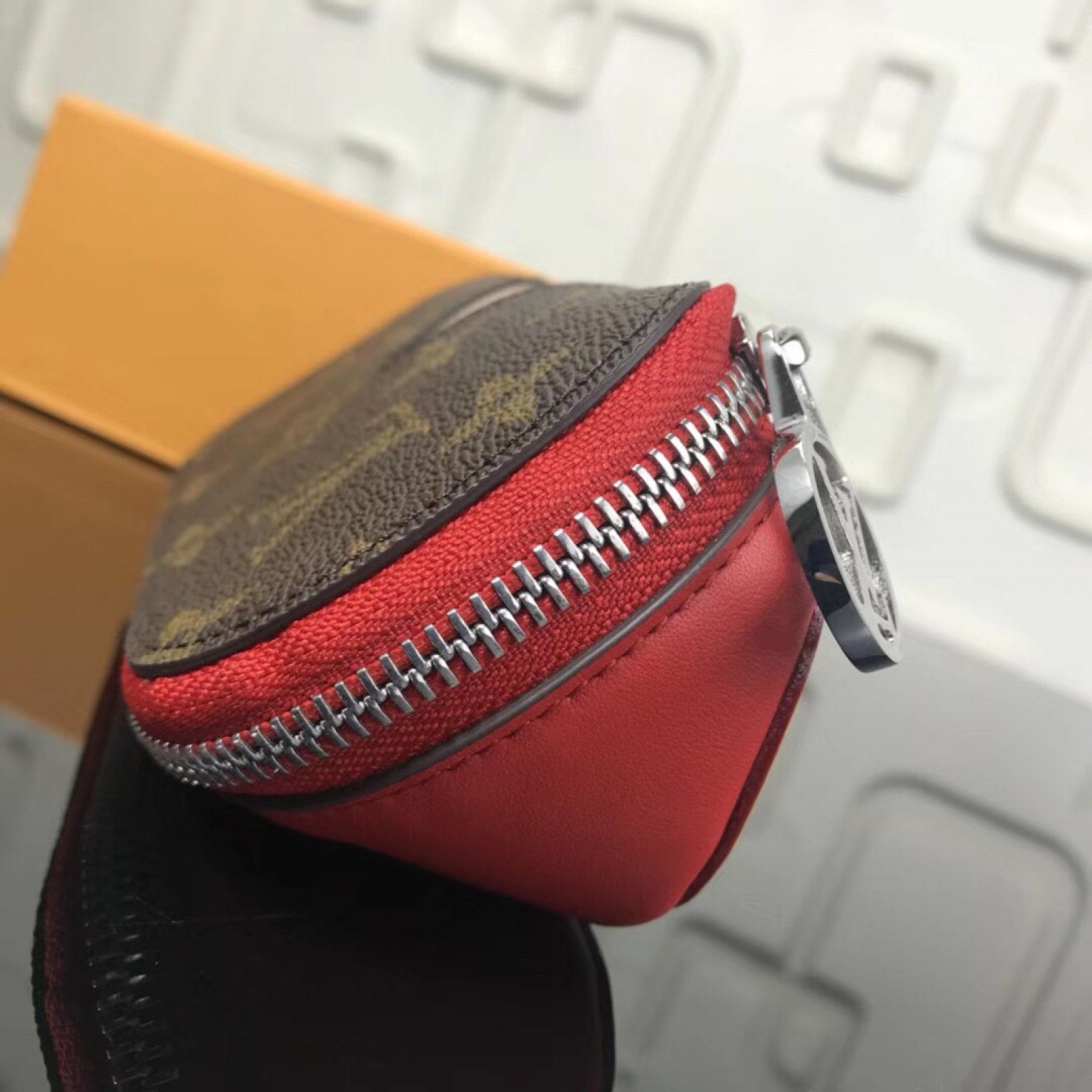 LV EMILIE Glasses box GI0196