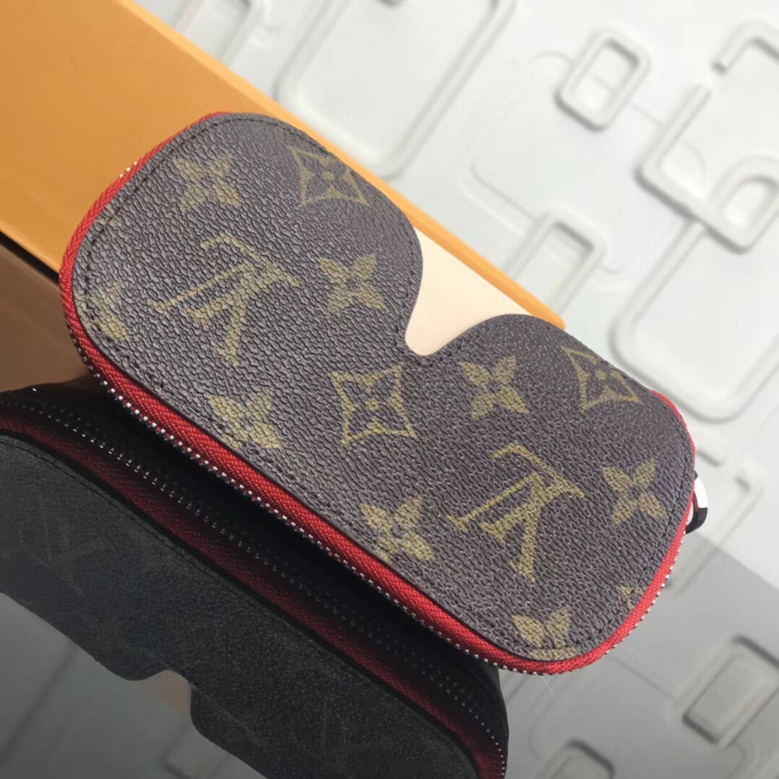 LV EMILIE Glasses box GI0196