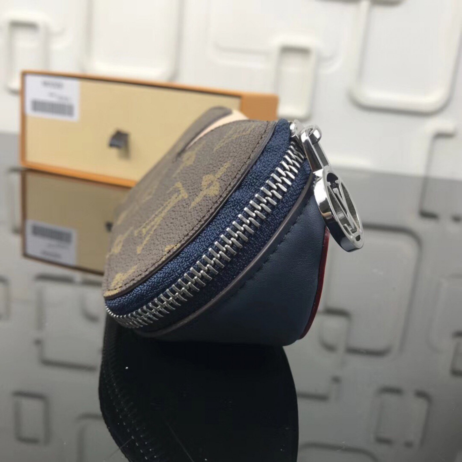LV EMILIE Glasses box GI0196