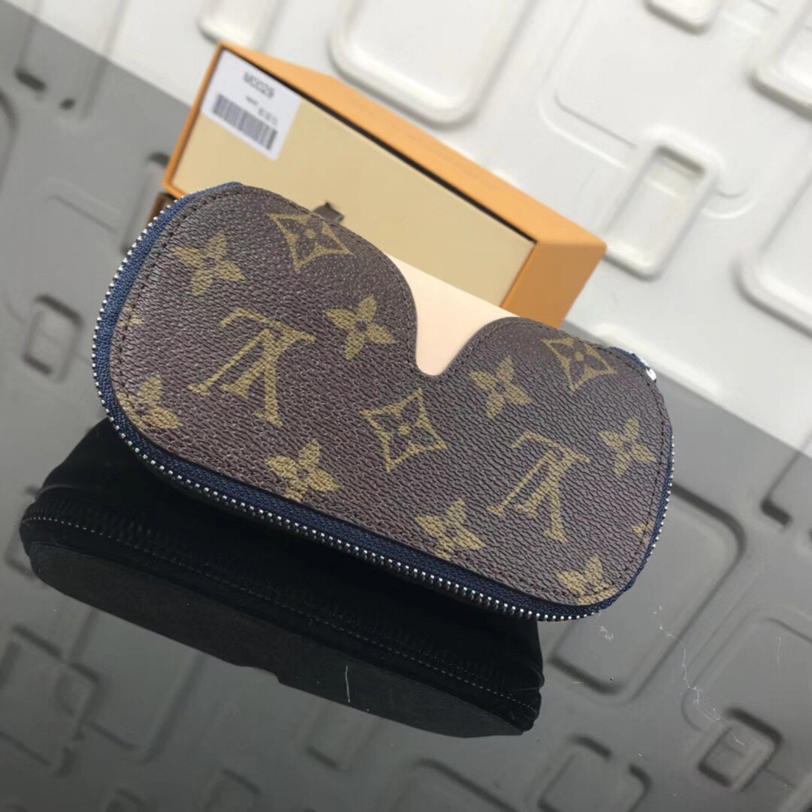 LV EMILIE Glasses box GI0196