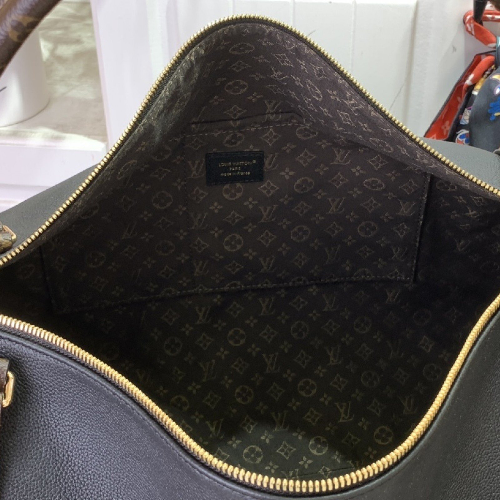 LV EXPRESS  m26037