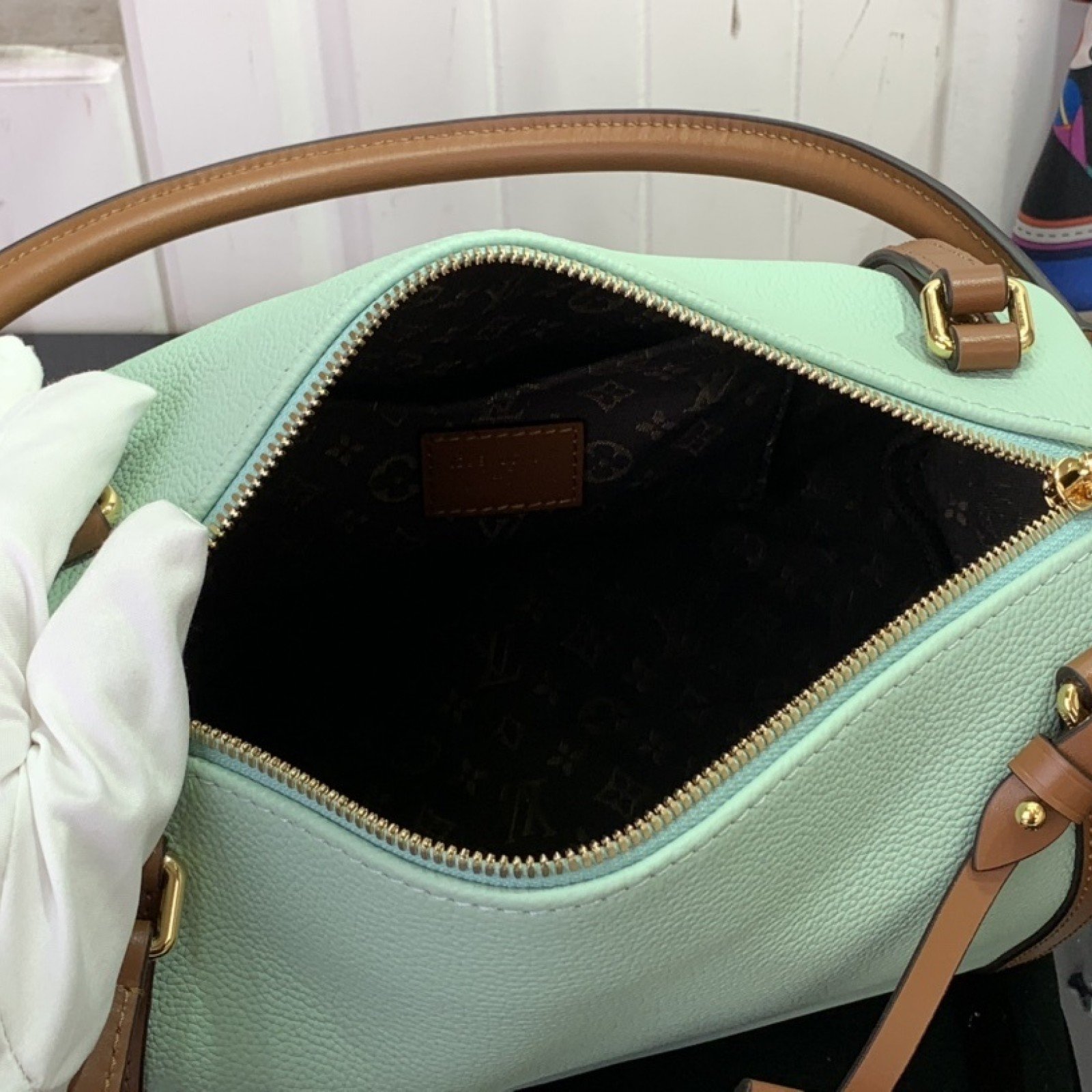 LV EXPRESS m26039A