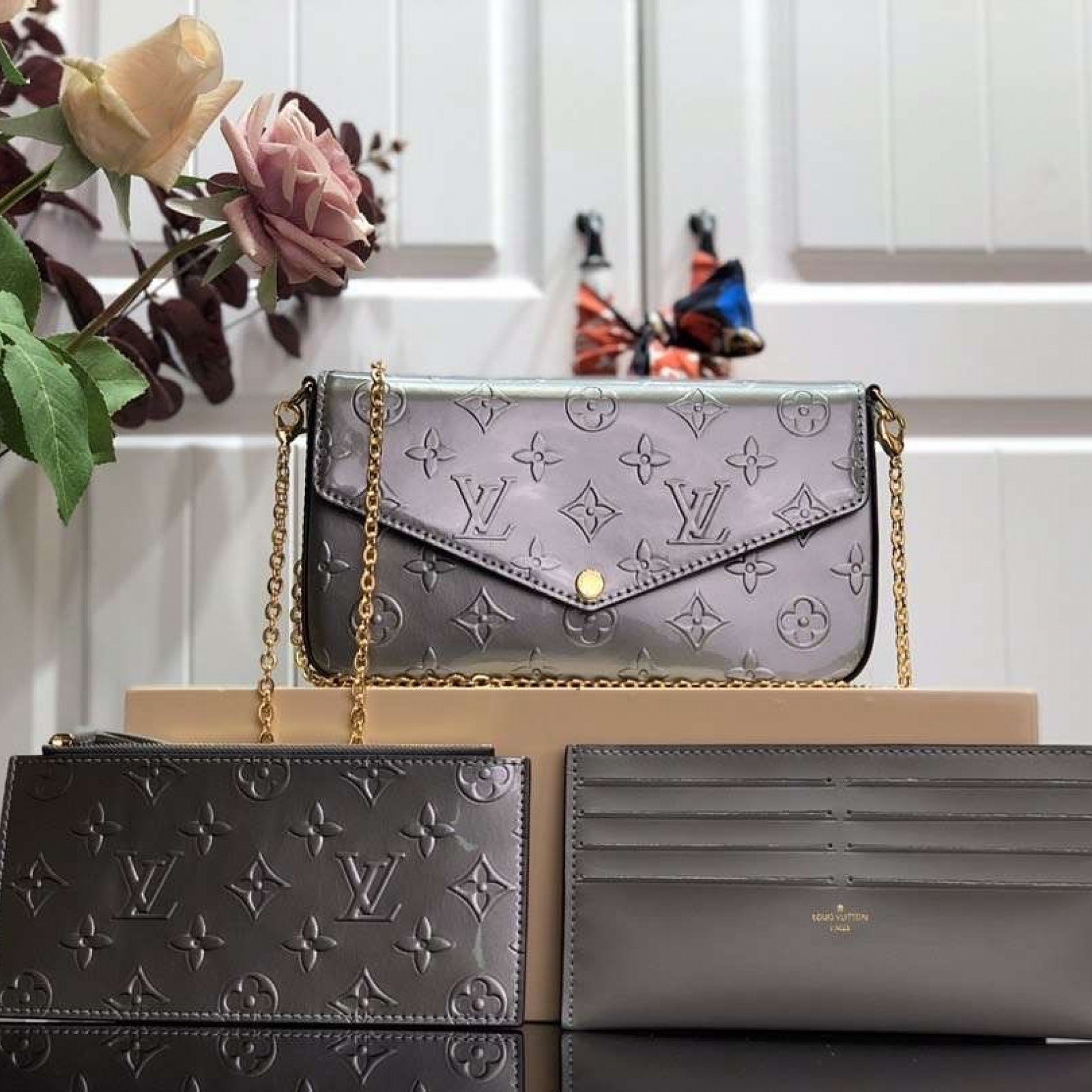 LV FELICIE POCHETTE M68648