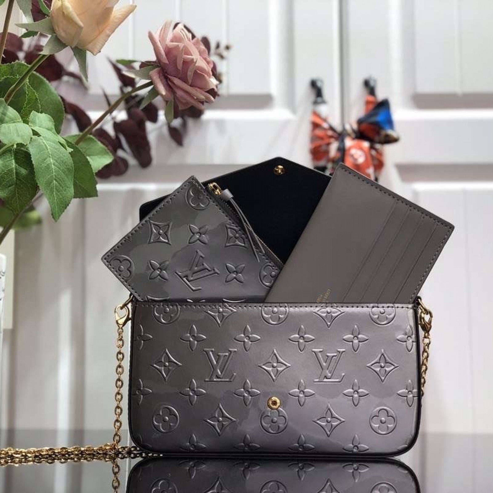 LV FELICIE POCHETTE M68648