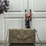 LV FELICIE POCHETTE M69977
