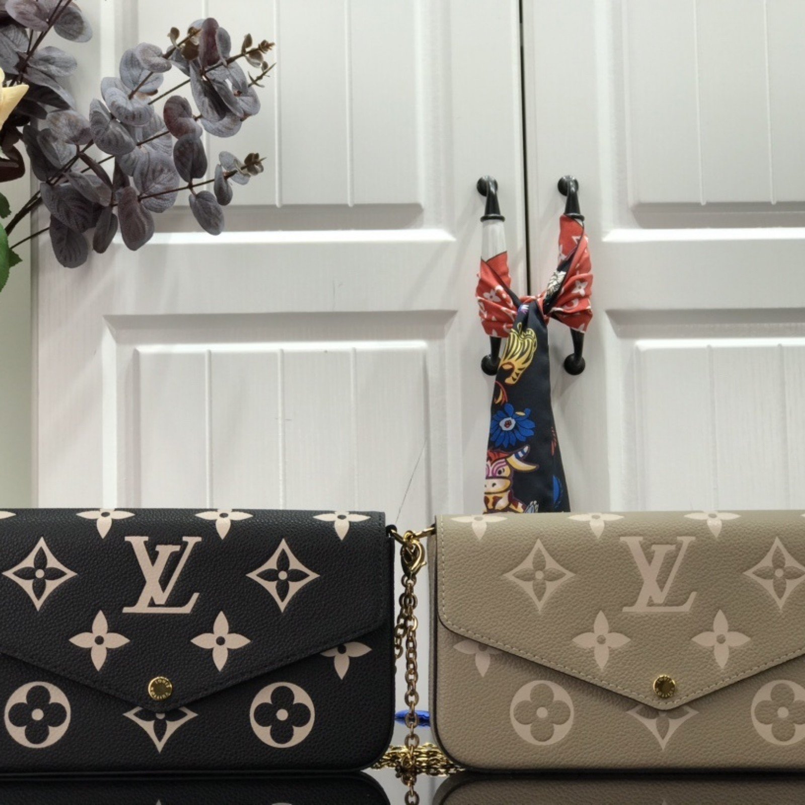LV FELICIE POCHETTE M69977
