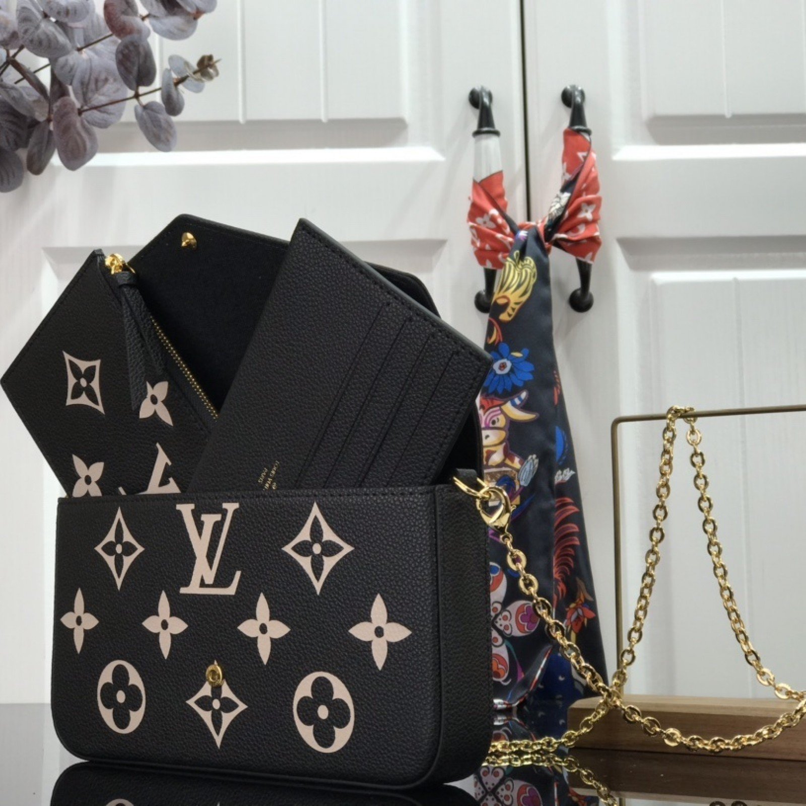 LV FELICIE POCHETTE M69977