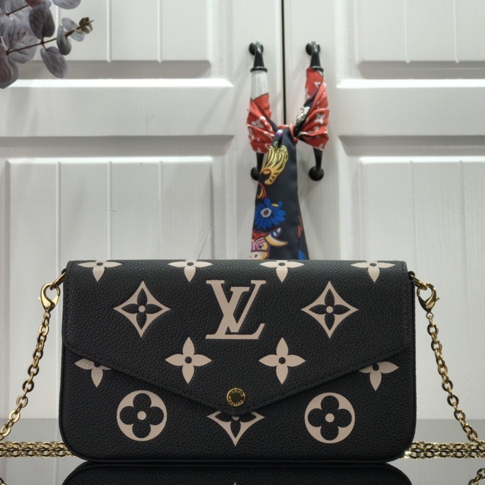 LV FELICIE POCHETTE M69977
