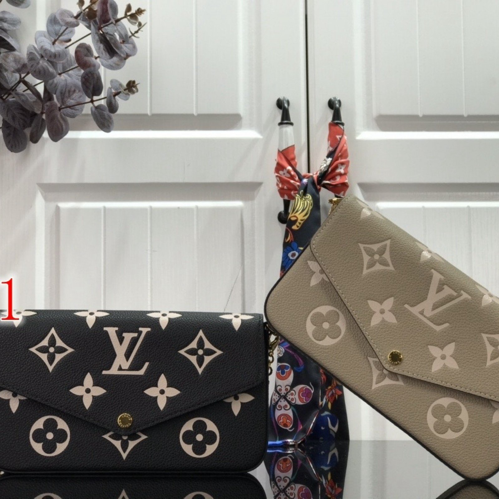 LV FELICIE POCHETTE M69977