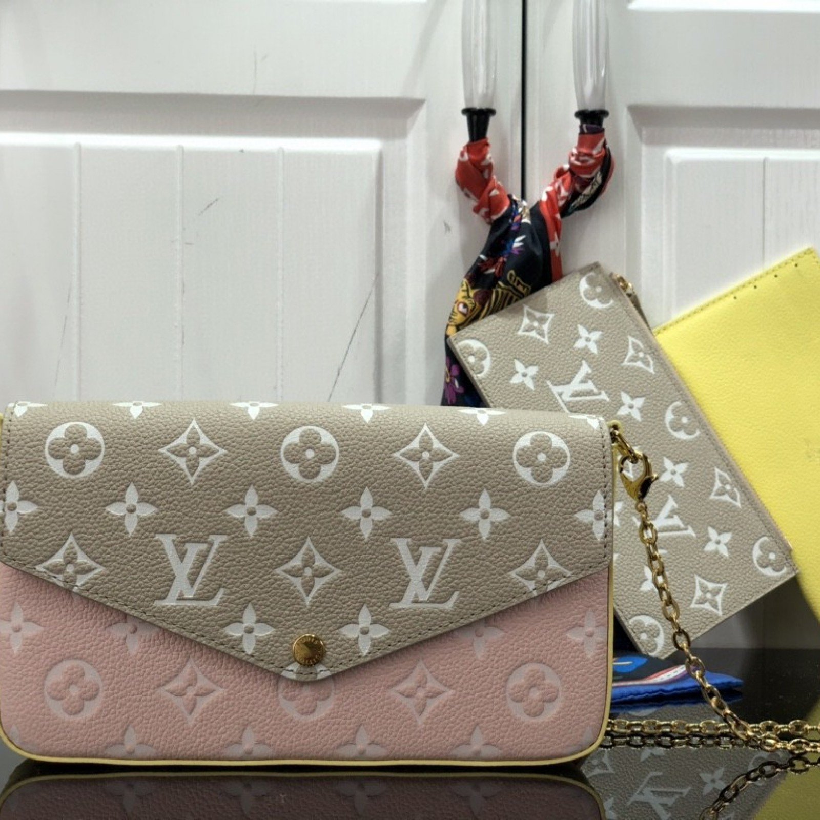 LV FELICIE POCHETTE M81359