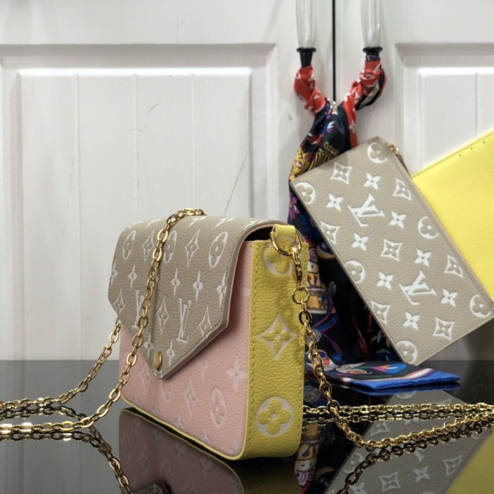 LV FELICIE POCHETTE M81359