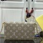 LV FELICIE POCHETTE M81359
