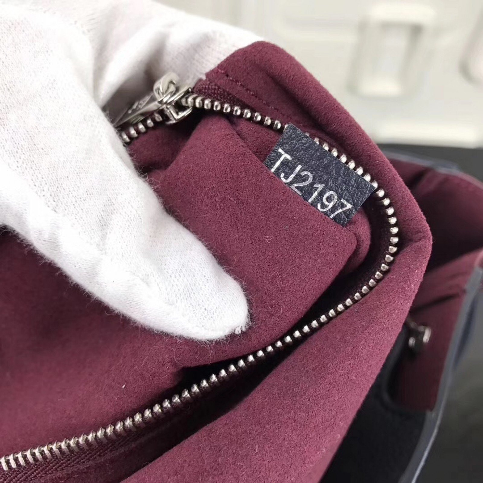 LV FREEDOM Handbag M54843