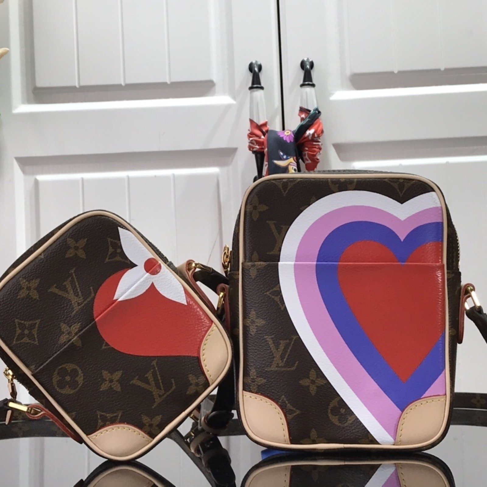 LV GAME ON PANAME SET M57450
