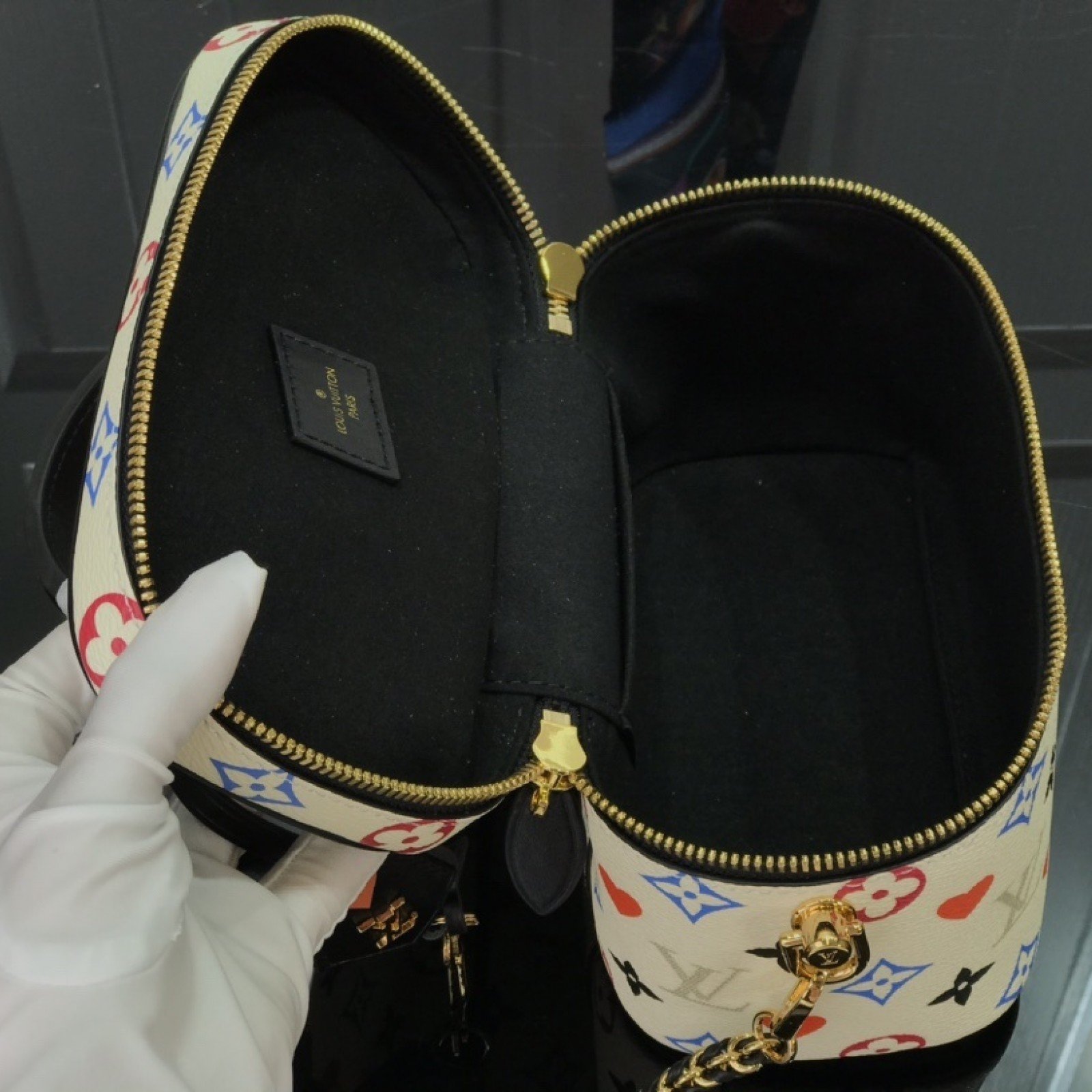 LV GAME ON VANITY PM M57482