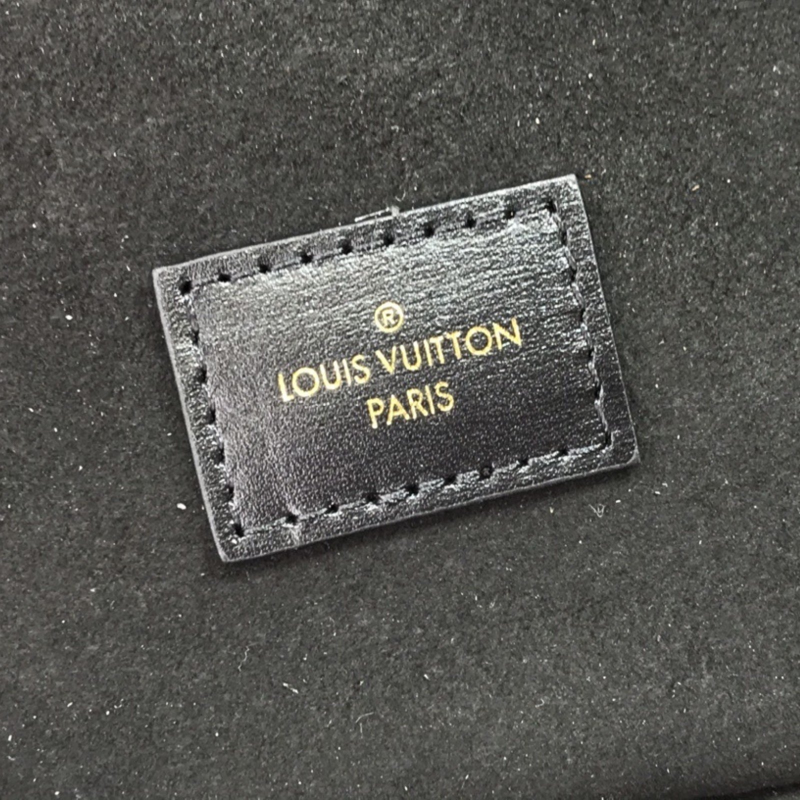 LV GAME ON VANITY PM M57482
