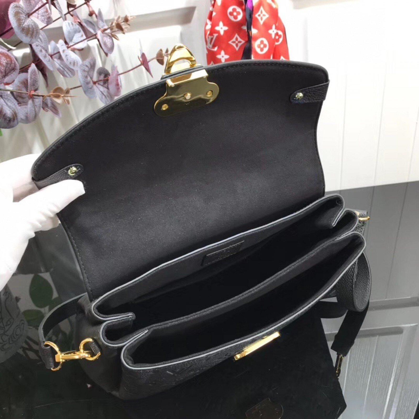 LV GEORGES BB  M53941