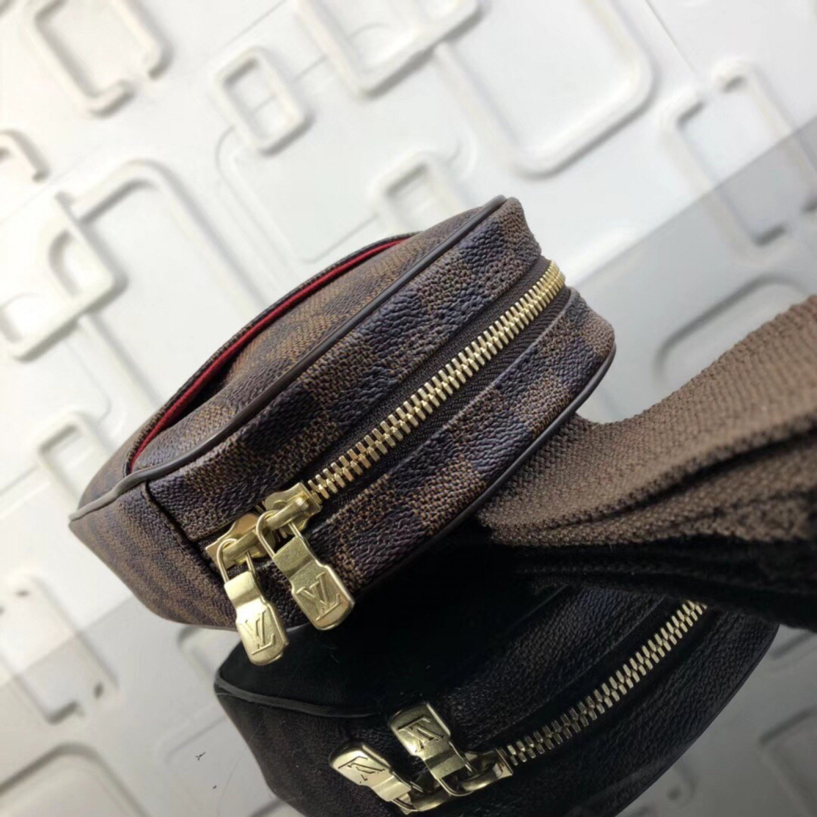 LV GERONIMOS Bag M51870