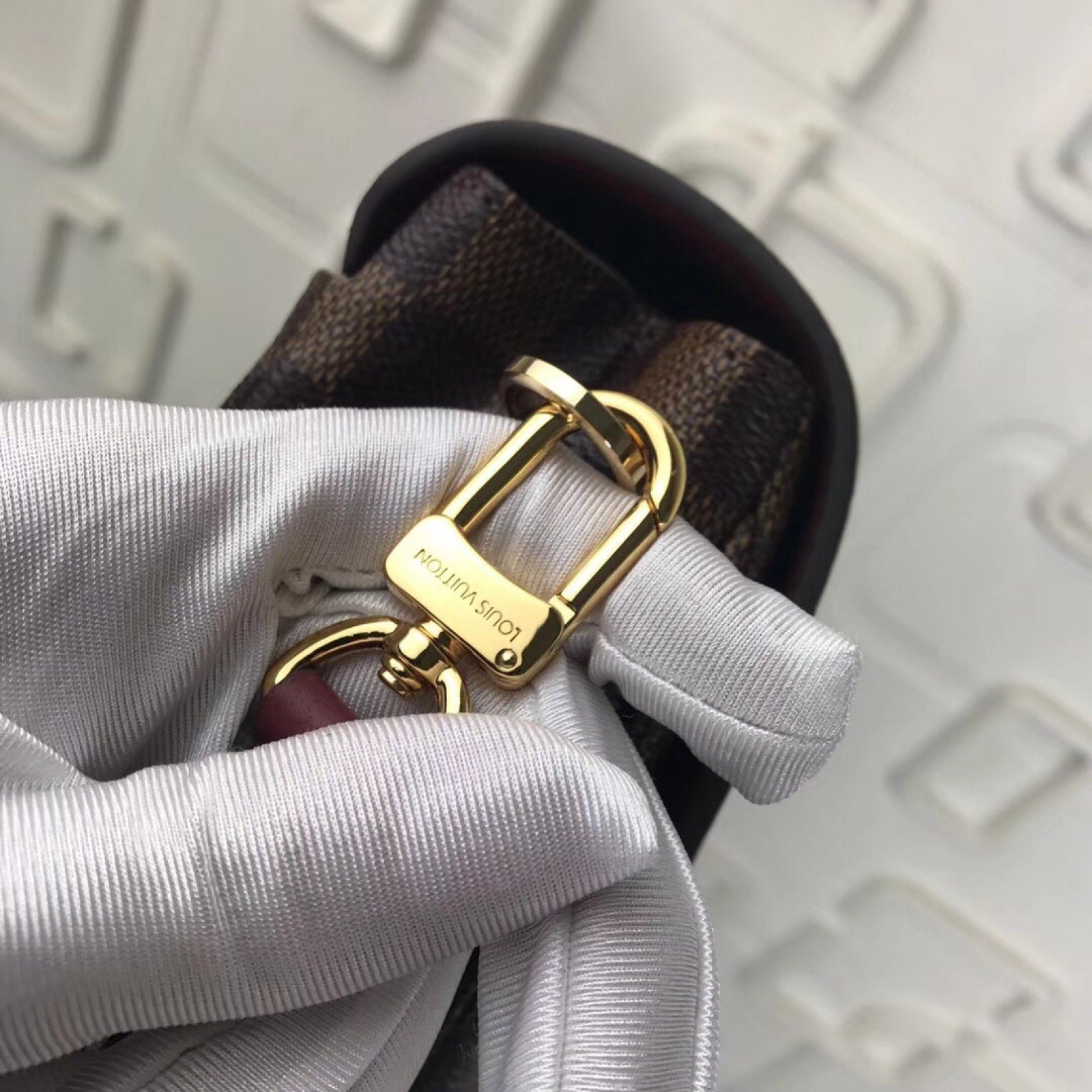 LV GLAPTON Bag N44243