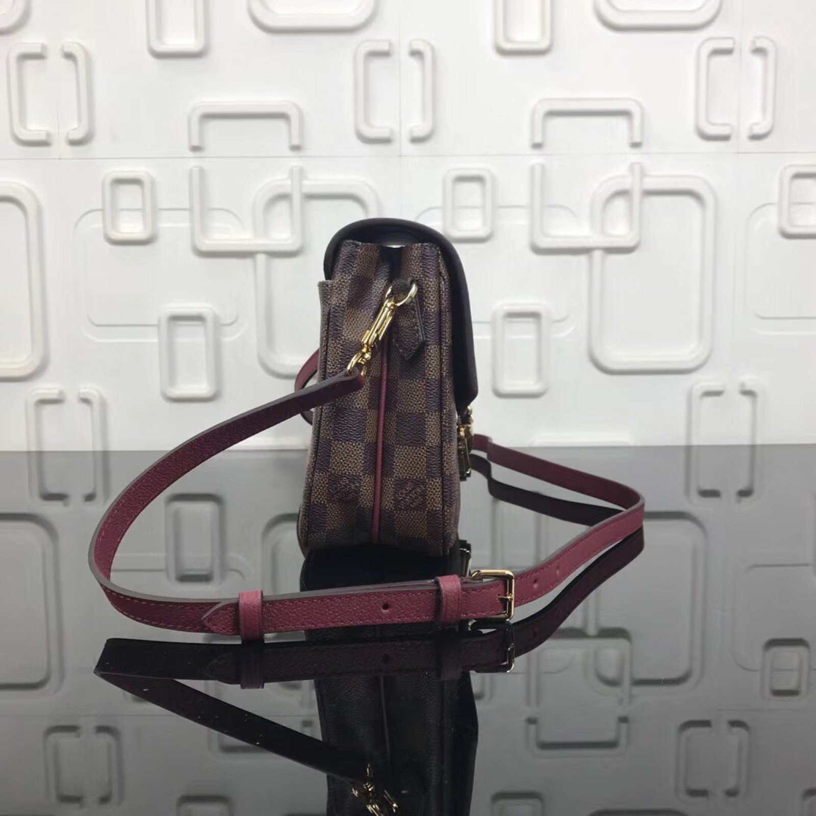 LV GLAPTON Bag N44243