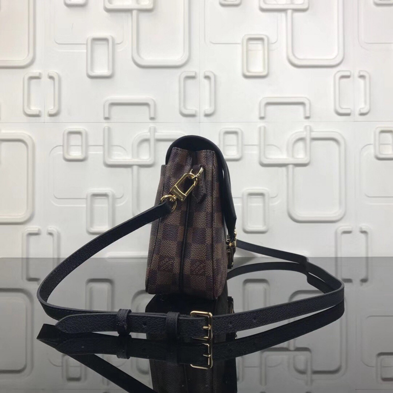 LV GLAPTON Bag N44243