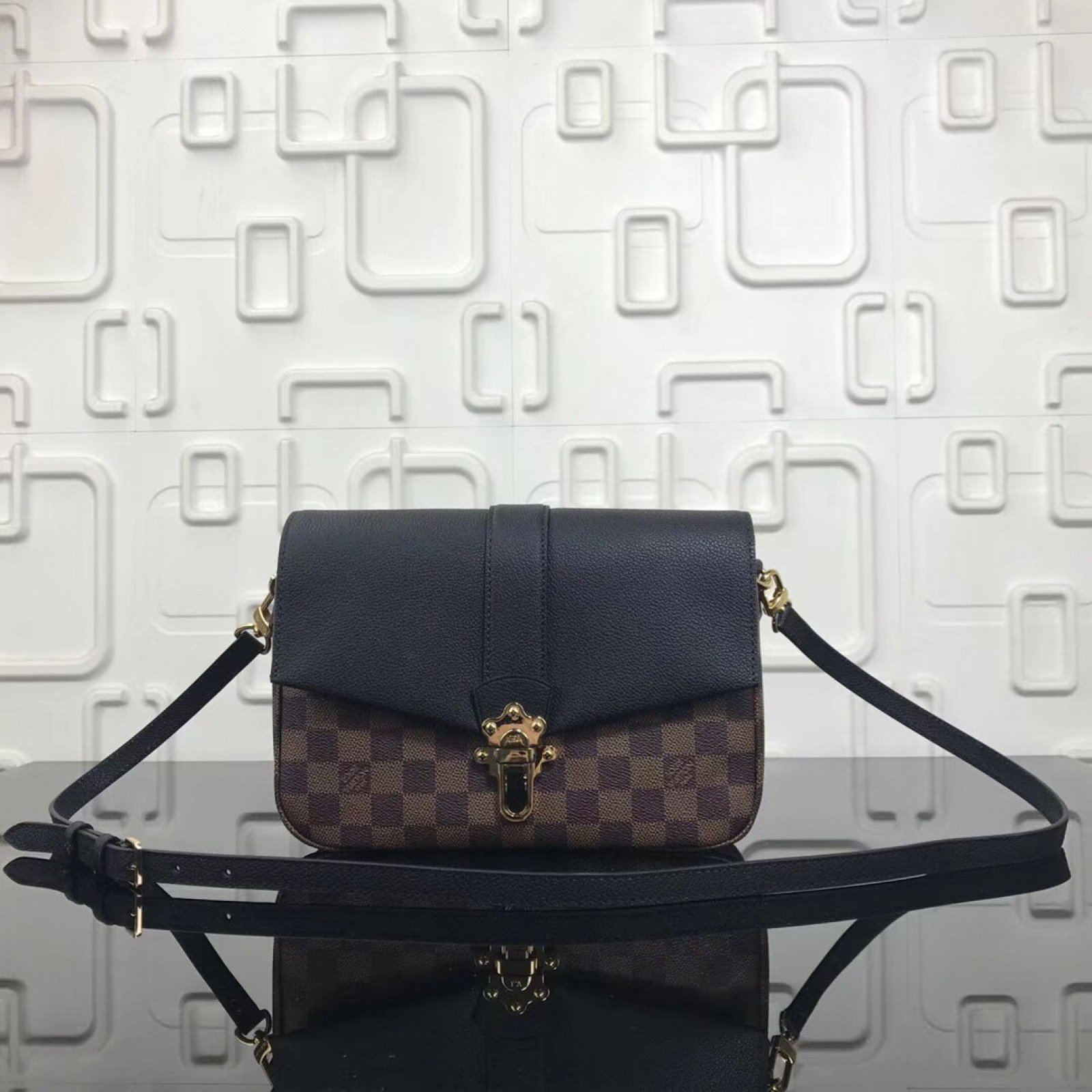 LV GLAPTON Bag N44243