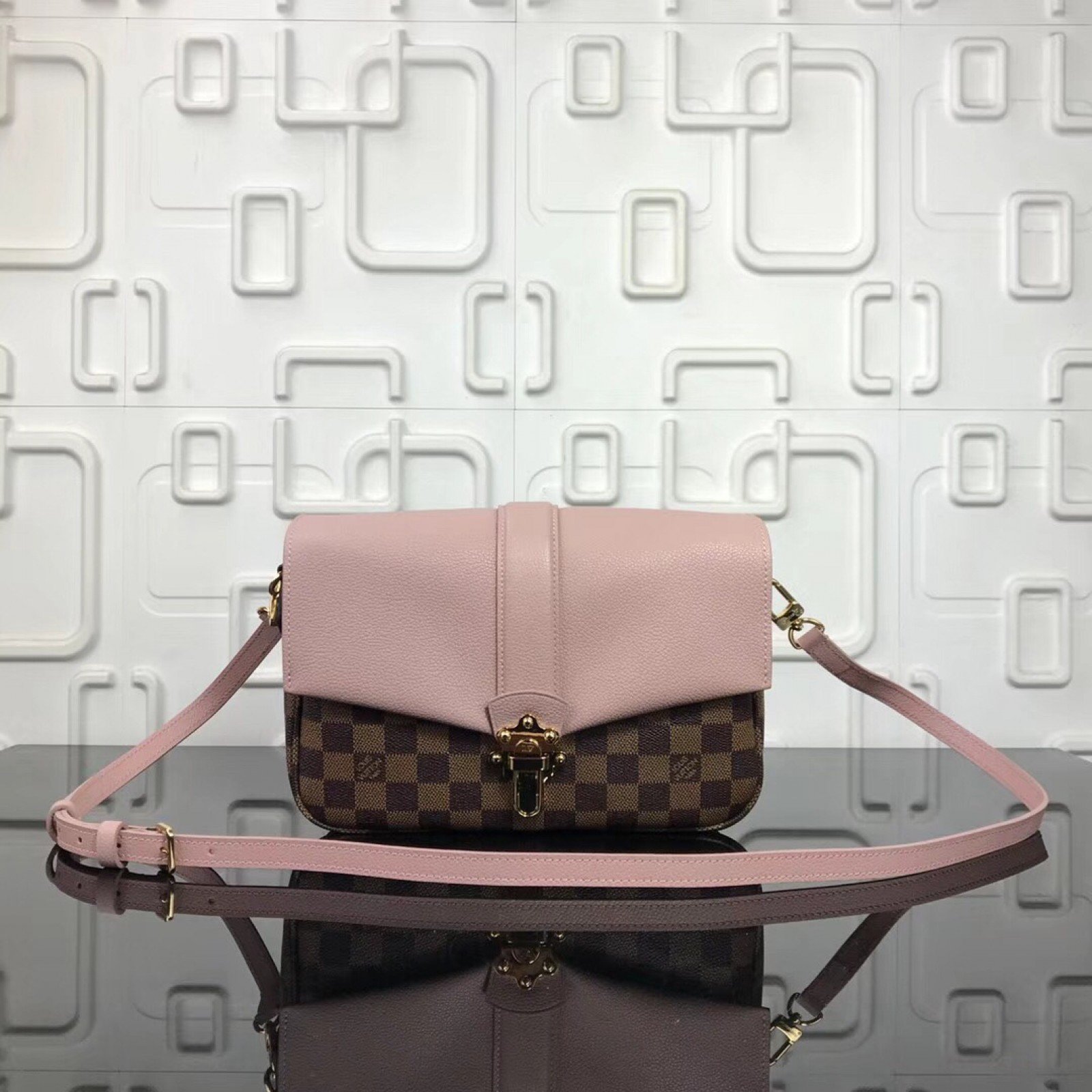 LV GLAPTON Bag N44243