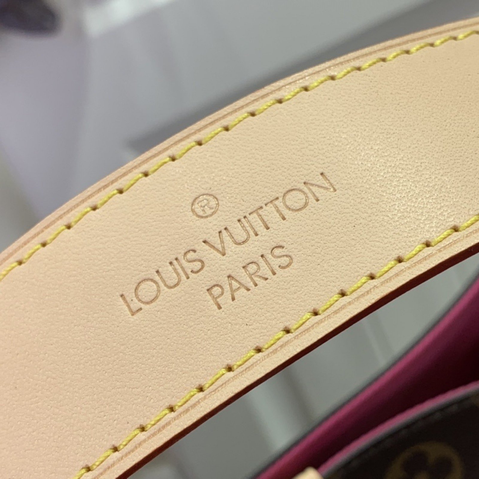 LV GRACEFUL m43700