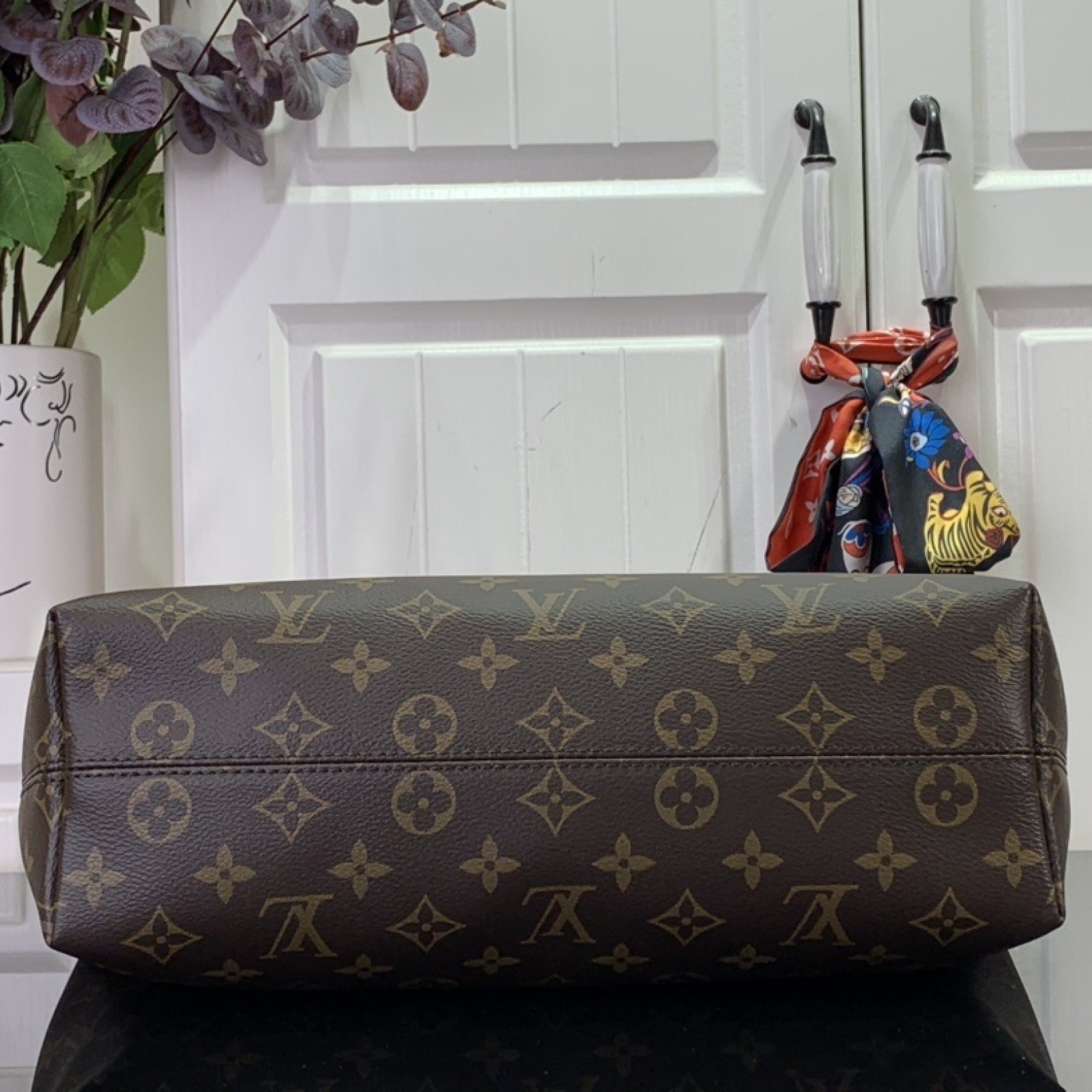 LV GRACEFUL m43700