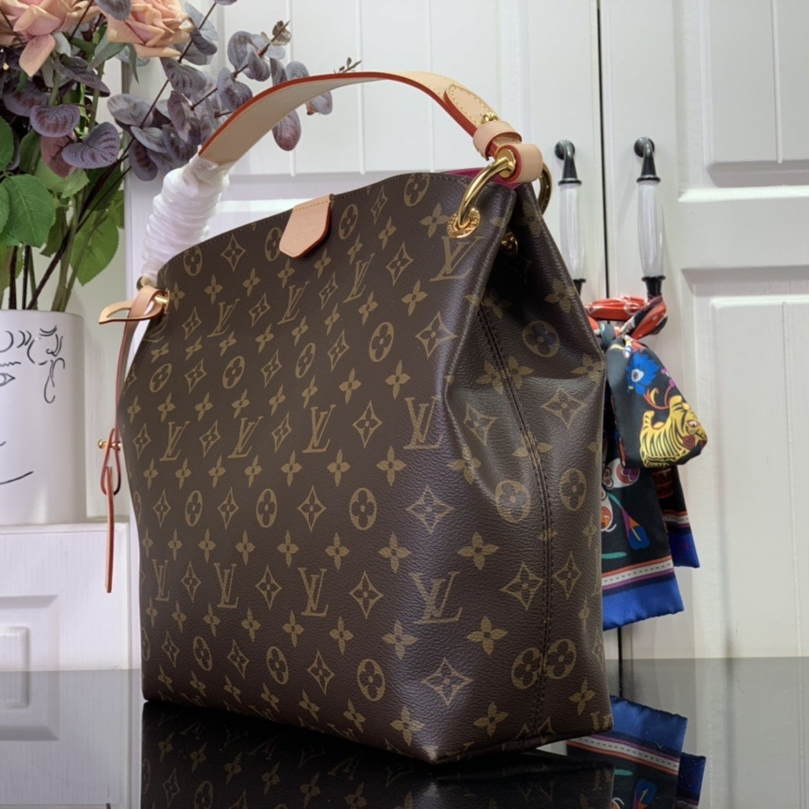 LV GRACEFUL m43700