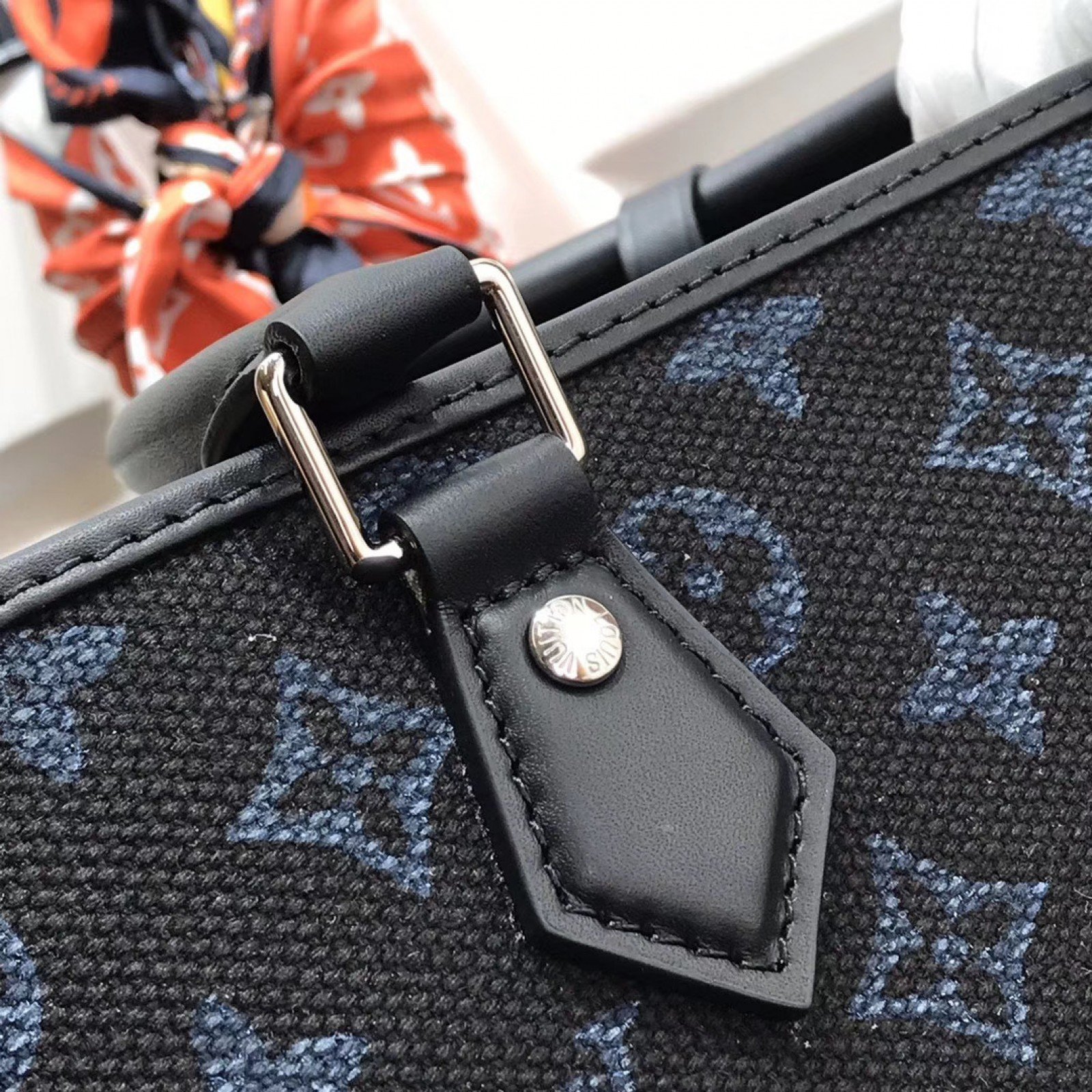 LV GRAND SAC M55185