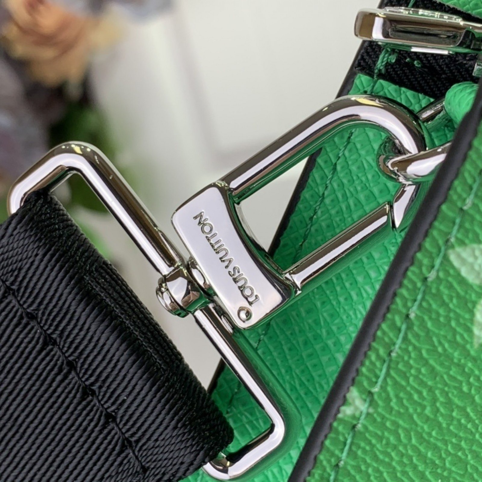 LV Gaston Wearable Wallet M83099