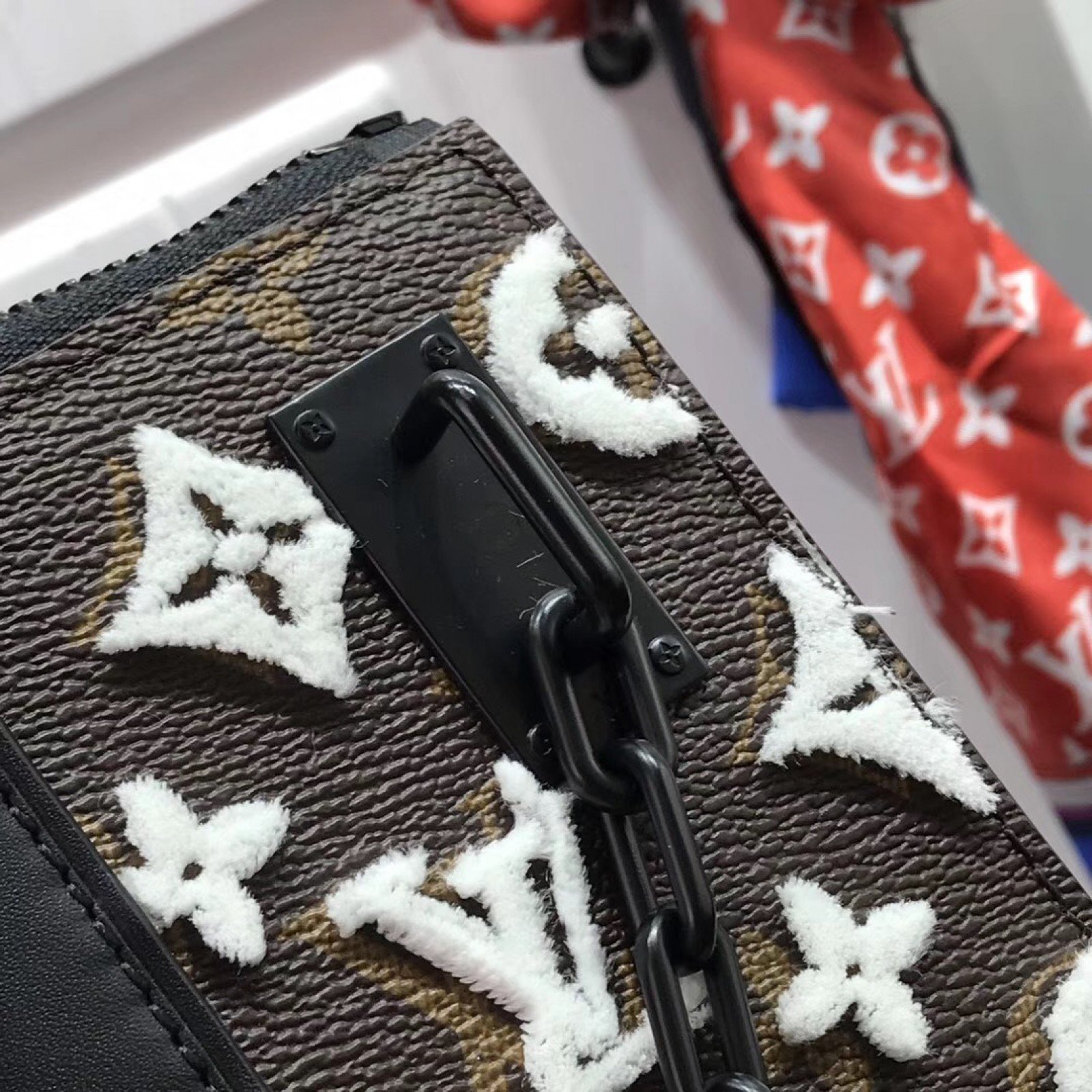 LV HANDBAG M44476