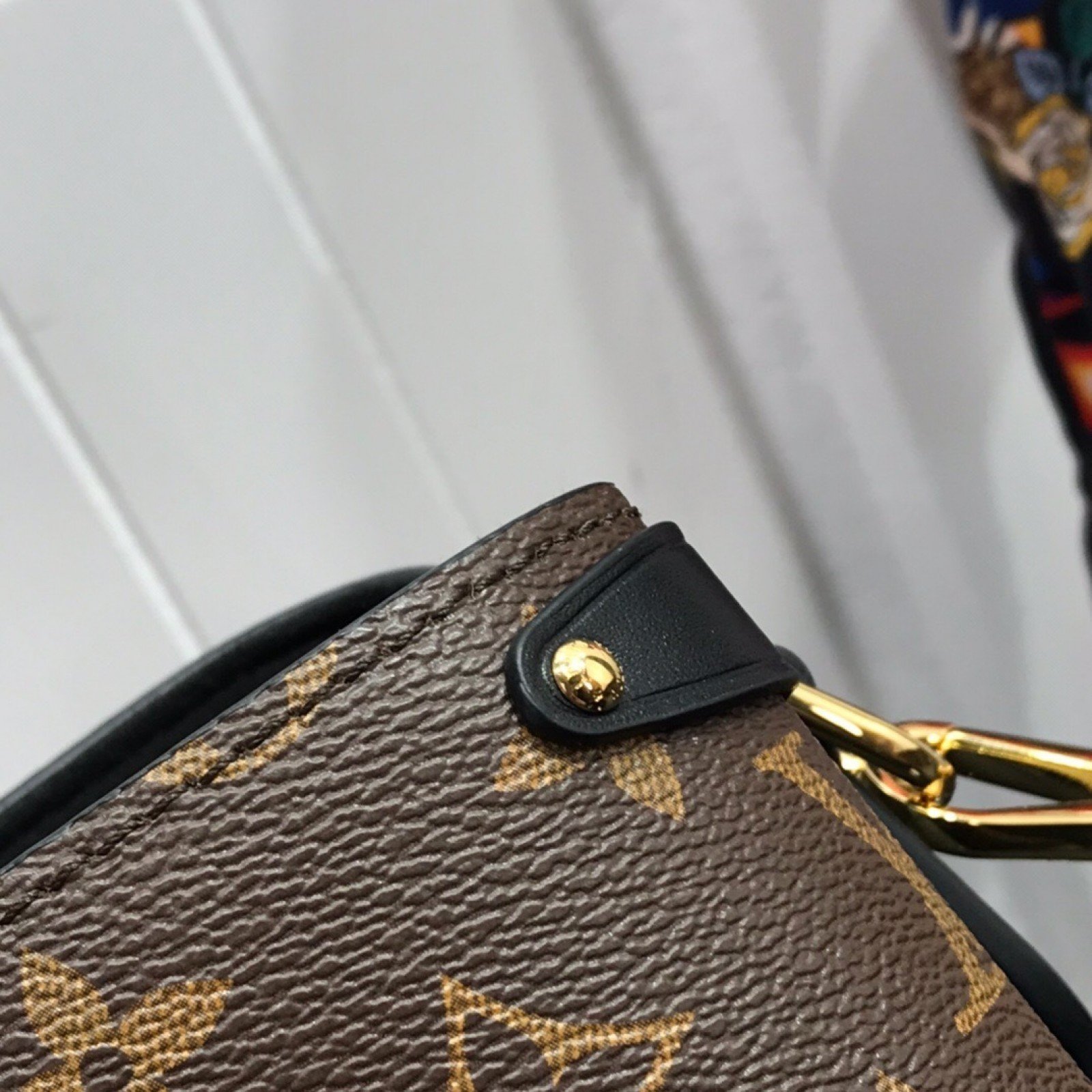 LV HANDBAG M44817