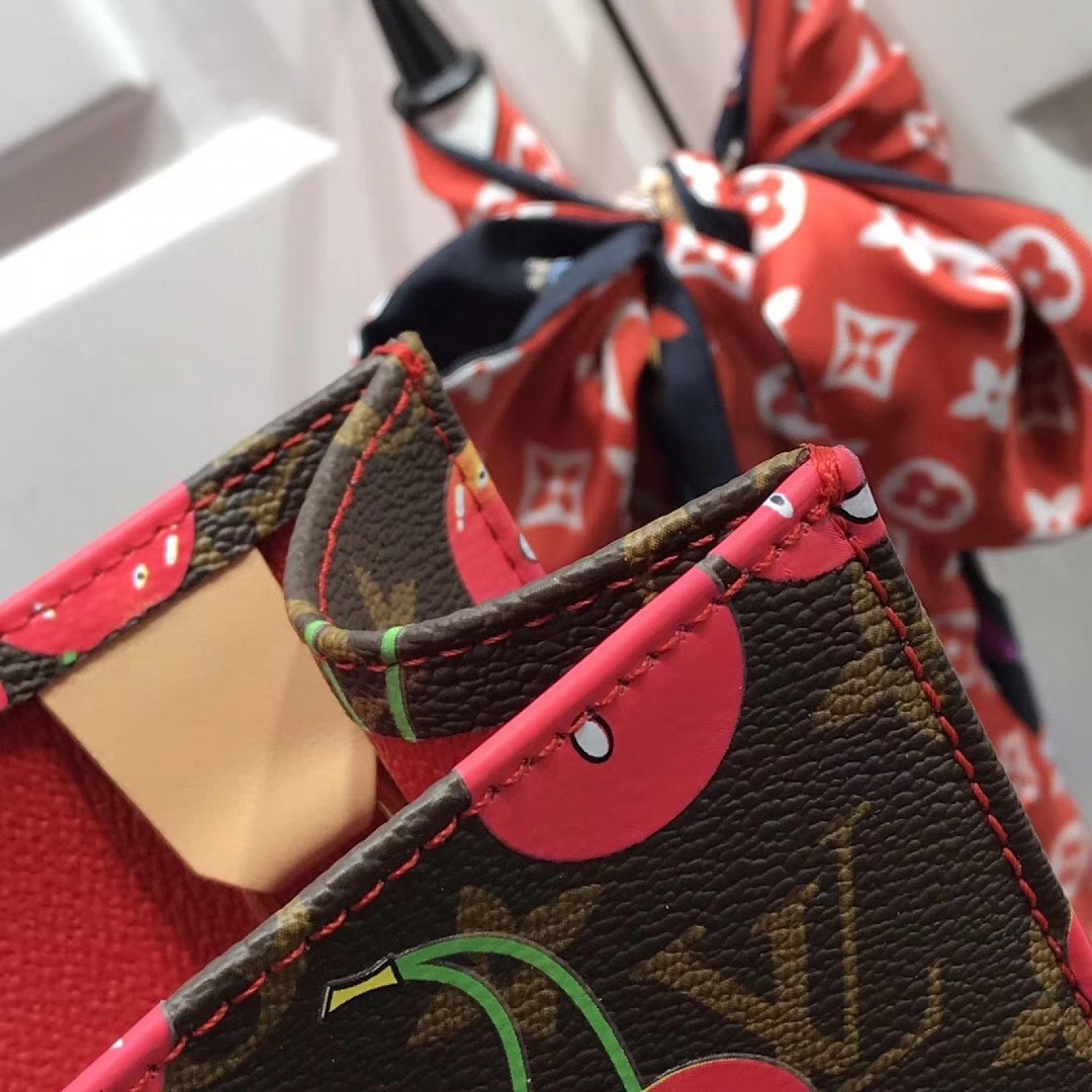 LV HANDBAG M51140