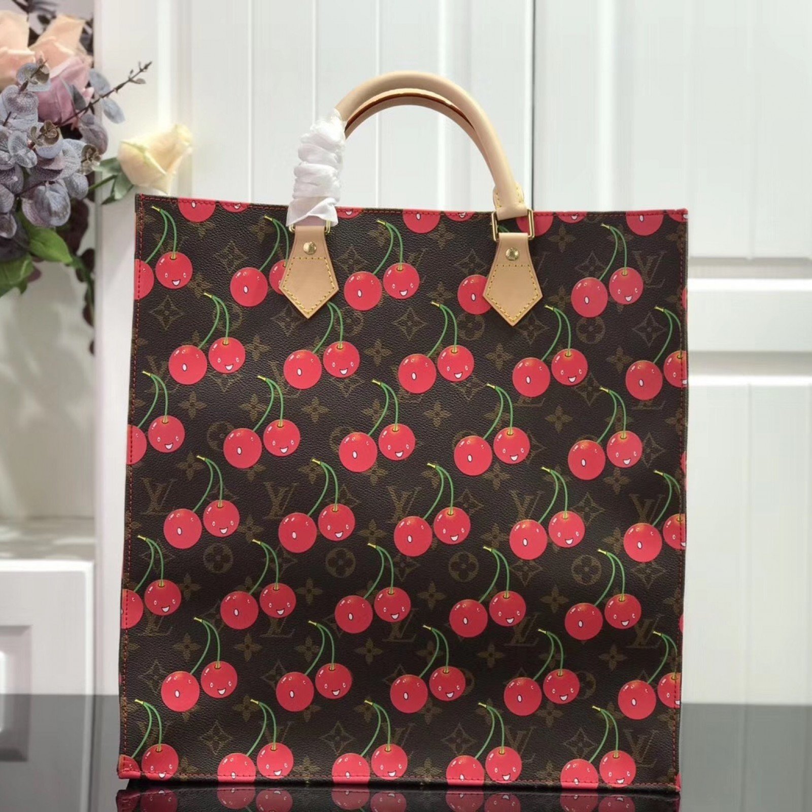 LV HANDBAG M51140