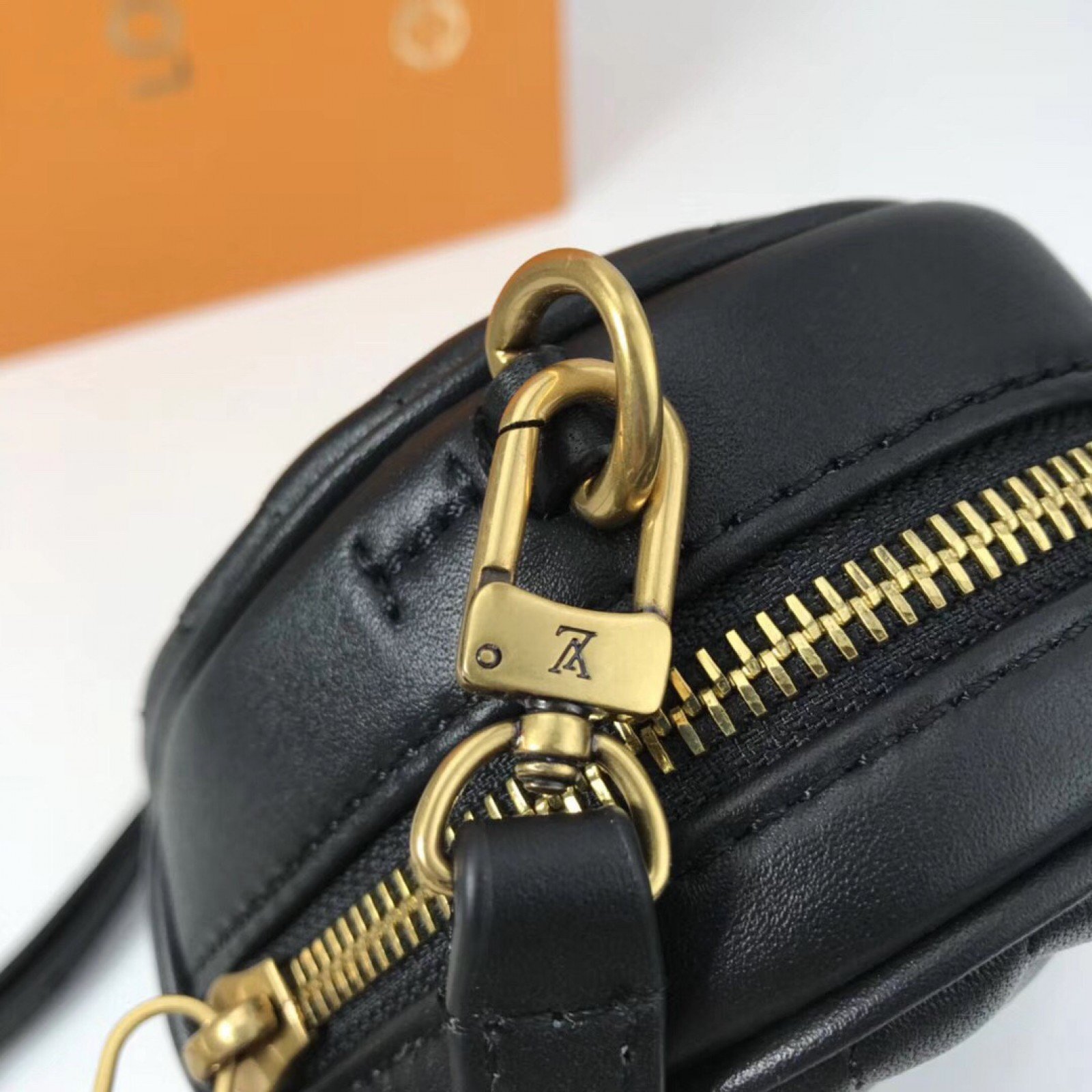 LV HEART BAG NEW WAVE M52796