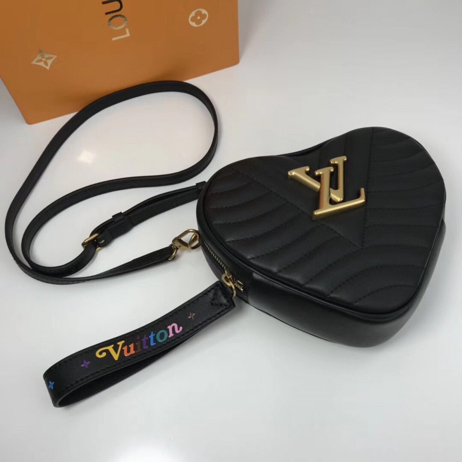 LV HEART BAG NEW WAVE M52796