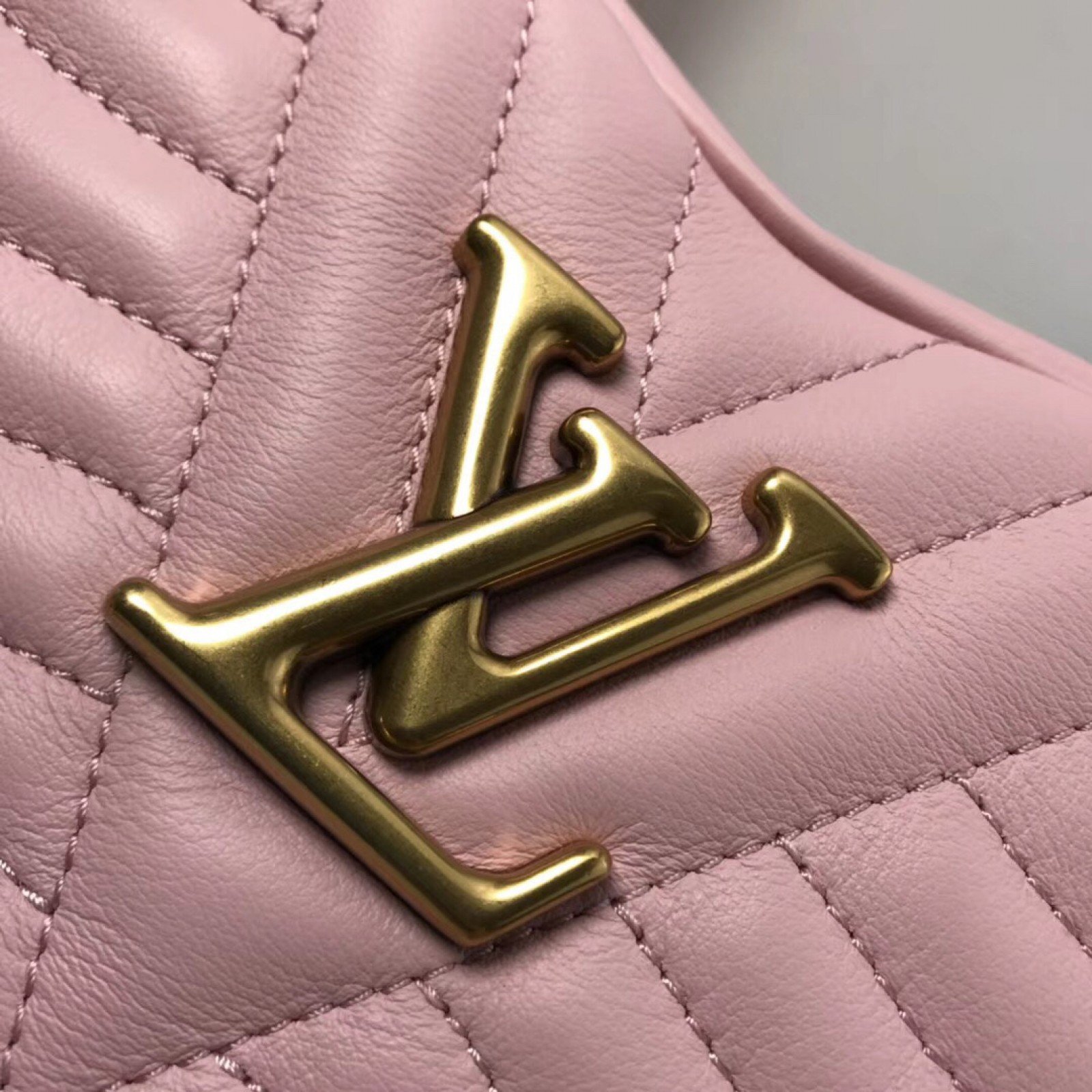 LV HEART BAG NEW WAVE M52796