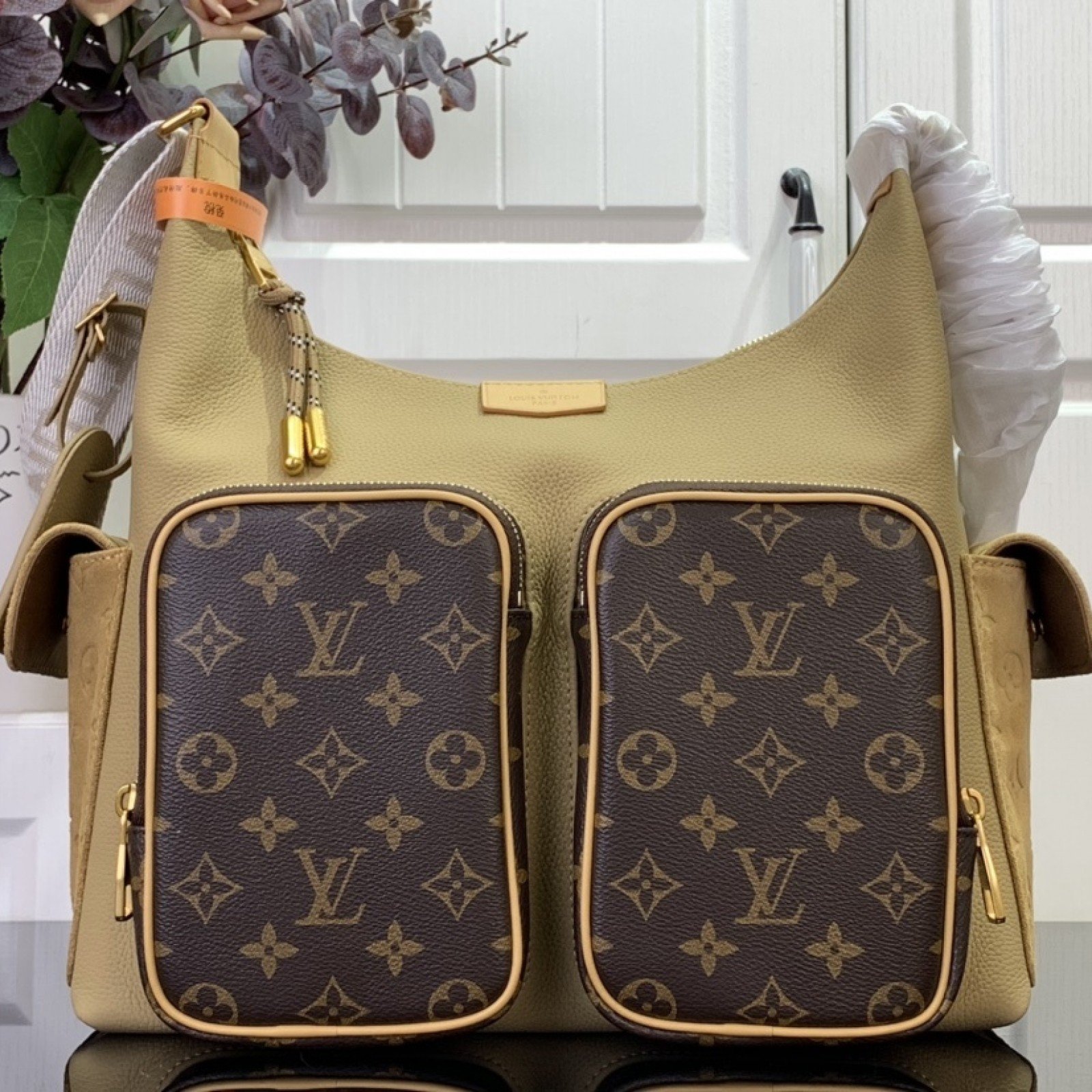 LV HOBO CARGO m12697