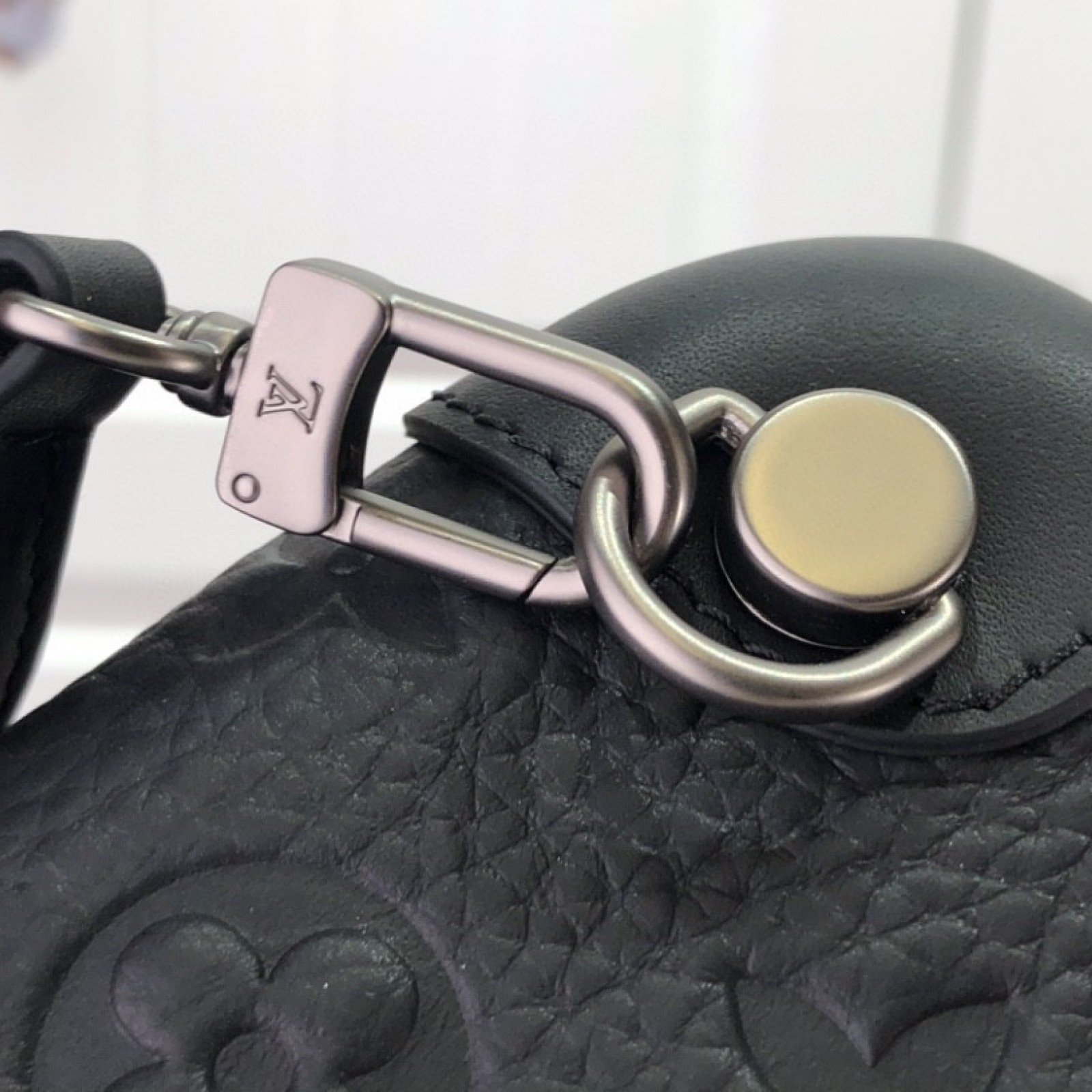 LV HORIZON CLUTCH M20439