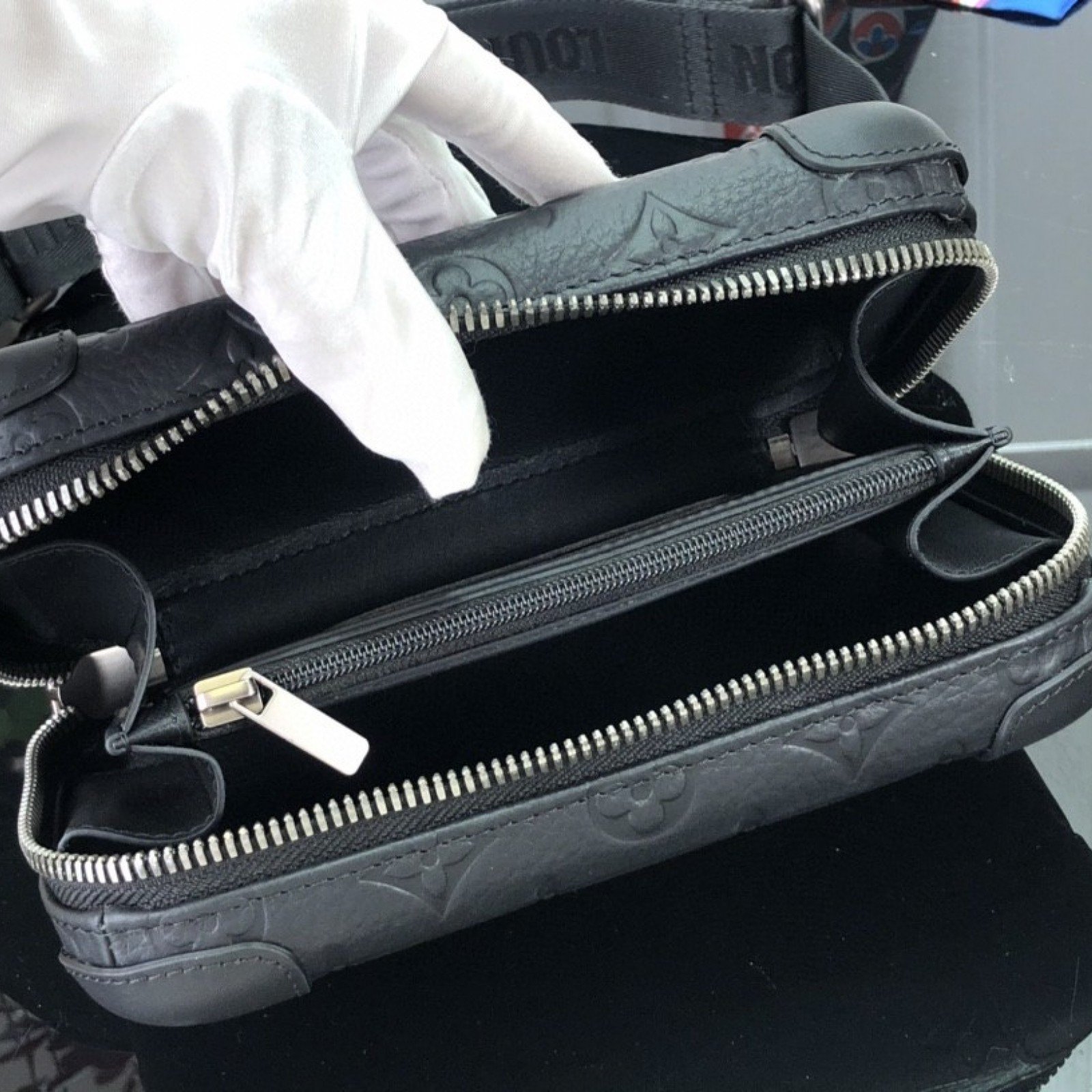 LV HORIZON CLUTCH M20439